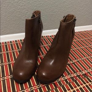 Woman winter boot Kenneth Cole (mighty free) 8